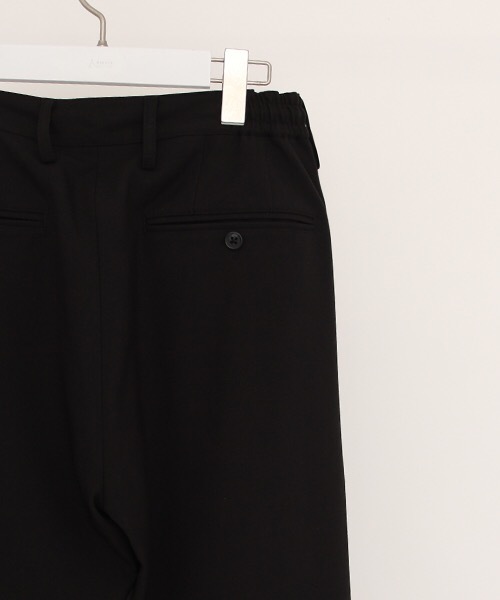 NUMBER (N)INE（ナンバーナイン）の「【NUMBER (N)INE】≪STUDIOUS限定≫別注エアレット2WAYストレッチテーパードイージースラックス（スラックス・メンズ・ブラック/ブラウン/グレー・1/2/3）」の8枚目の写真