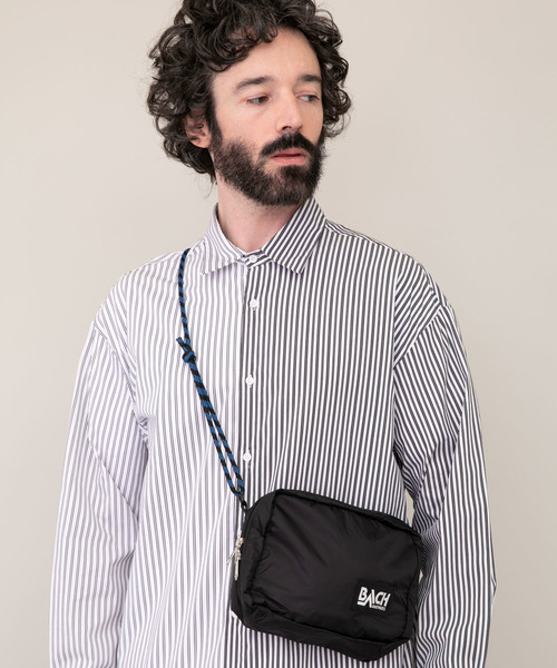 bach（バッハ）の「【BACH】 Accessorie Bag　サコッシュ（ボディバッグ/ウエストポーチ・メンズ・ブラック/レッド/ブルー・FREE）」の2枚目の写真