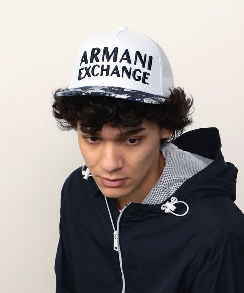 ARMANI EXCHANGE(アルマーニエクスチェンジ)の「【AXアルマーニ エクスチェンジ】ボタニカル柄ロゴキャップ(キャップ・メンズ・ホワイト/ネイビー・FREE)」の14枚目の写真