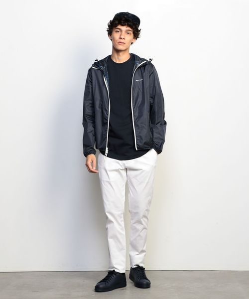ARMANI EXCHANGE(アルマーニエクスチェンジ)の「【AXアルマーニ エクスチェンジ】ボタニカル柄ロゴキャップ(キャップ・メンズ・ホワイト/ネイビー・FREE)」の5枚目の写真