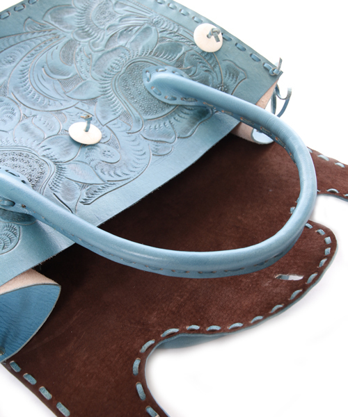 GRACE CONTINENTAL（グレースコンチネンタル）の「カービングバック中（トートバッグ・レディース・ベージュ/カーキ/ブルー・フリー）」の4枚目の写真