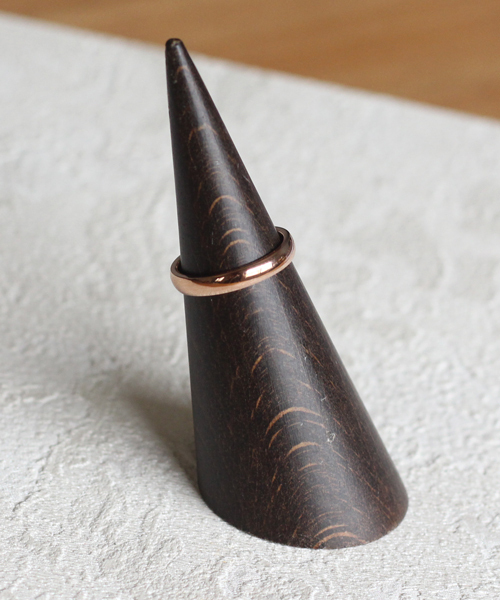 TONE SELECT GOODS(トーンセレクトグッズ)の「【vie】ステンレス甲丸リング/4カラー/金属アレルギーフリー(リング・レディース・ピンク/シルバー/シルバー系その他/ピンク系その他・#10/#13/#18/#21/#17/#19/#7/#8/#9/#11/#12/#15/#20/#5/#6/#16/#14/#4/#1/#3/#2)」の12枚目の写真