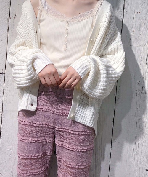 one after another NICE CLAUP（ワンアフターアナザーナイスクラップ）の「畦編みニットカーディガン（カーディガン/ボレロ・レディース・アイボリー/モカ/ミント/ピンク・FREE）」の22枚目の写真