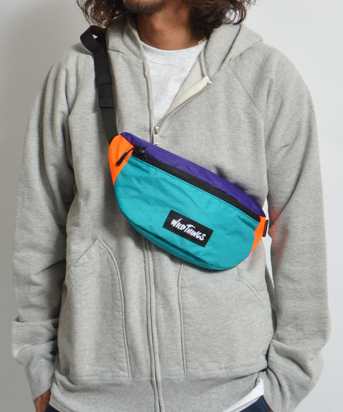 WILD THINGS（ワイルドシングス）の「WILDTHINGS / ワイルドシングス 2Wey Body bag（ボディバッグ/ウエストポーチ・メンズ・ホワイト/ブラック/ベージュ/カモフラージュ/パープル/マルチ/オレンジ/ターコイズブルー・FREE）」の7枚目の写真