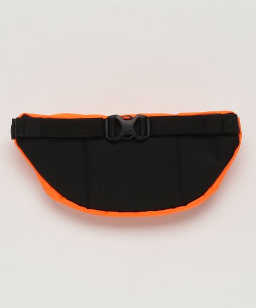 WILD THINGS（ワイルドシングス）の「WILDTHINGS / ワイルドシングス 2Wey Body bag（ボディバッグ/ウエストポーチ・メンズ・ホワイト/ブラック/ベージュ/カモフラージュ/パープル/マルチ/オレンジ/ターコイズブルー・FREE）」の9枚目の写真