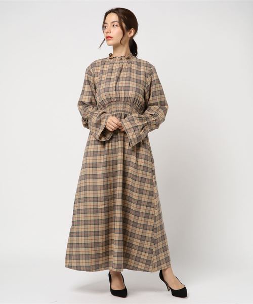 MOUSSY（マウジー）の「FLARE SLEEVE CHECK DRESS（ワンピース・レディース・ベージュ系その他/ブルー系その他/レッド系その他・1/2）」の5枚目の写真