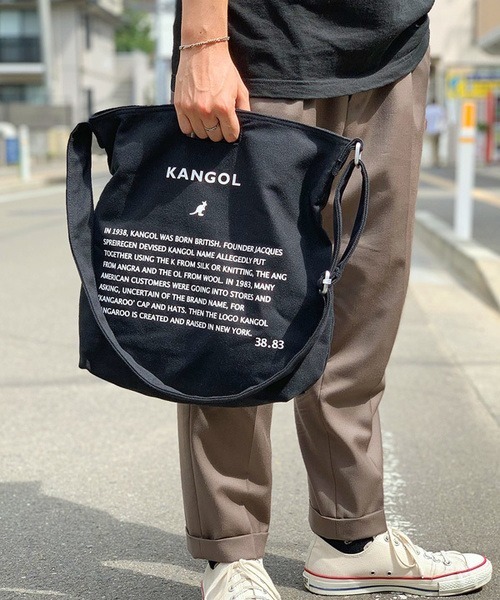 KANGOL（カンゴール）の「【KANGOL/カンゴール】 キャンバス プリント サコッシュ（ショルダーバッグ・メンズ・ホワイト/ホワイト系その他/ホワイト系その他2/ホワイト系その他3/ホワイト系その他5/ホワイト系その他4/ブラック/ホワイト×ブラック/ブラック系その他/ホワイト×ピンク/ホワイト系その他6/ホワイト系その他7/ブラック系その他2/ブラック系その他3/ブラック系その他4/ブラック系その他5/その他/その他2/その他3/ホワイト×ライム/ホワイト×ホワイト/その他4/その他5/ホワイト×レッド/ベージュ/ブラック系その他6/ネイビー/オフホワイト/ホワイト×ネイビー/その他7/その他6/ブラック系その他7/ブラック×ホワイト・FREE）」の19枚目の写真