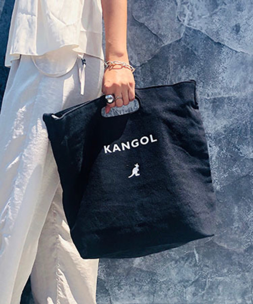 KANGOL（カンゴール）の「【KANGOL/カンゴール】 キャンバス プリント サコッシュ（ショルダーバッグ・メンズ・ホワイト/ホワイト系その他/ホワイト系その他2/ホワイト系その他3/ホワイト系その他5/ホワイト系その他4/ブラック/ホワイト×ブラック/ブラック系その他/ホワイト×ピンク/ホワイト系その他6/ホワイト系その他7/ブラック系その他2/ブラック系その他3/ブラック系その他4/ブラック系その他5/その他/その他2/その他3/ホワイト×ライム/ホワイト×ホワイト/その他4/その他5/ホワイト×レッド/ベージュ/ブラック系その他6/ネイビー/オフホワイト/ホワイト×ネイビー/その他7/その他6/ブラック系その他7/ブラック×ホワイト・FREE）」の22枚目の写真