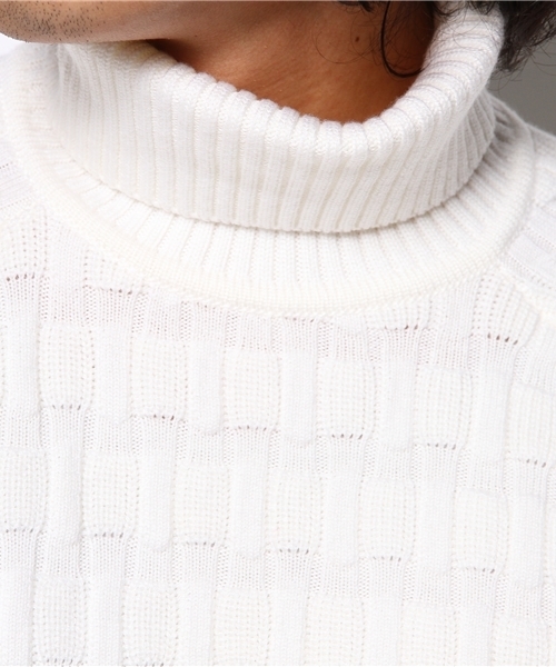 BEAMS（ビームス）の「□LE MONT ST.MICHEL×BEAMS / 別注 タートルネック ニット（ニット/セーター・メンズ・ホワイト・MEDIUM/LARGE）」の4枚目の写真