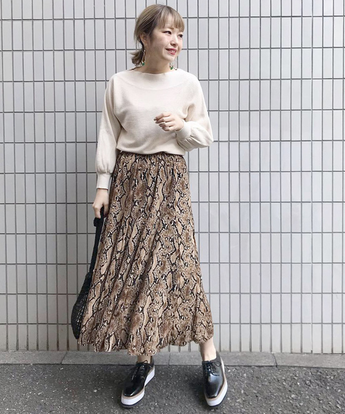 OBLI ベージュ ハート柄 フレアスカート ハート刺繍コットンスカート | BOTTOMS | OBLI