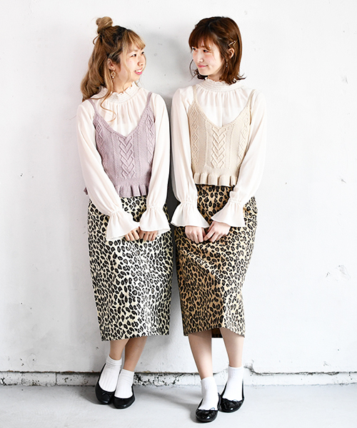 PairPair（ペアペア）の「【ZOZO限定アイテム】ニットビスチェ付きフリルネックブラウス（シャツ/ブラウス・レディース・ベージュ/ラベンダー・FREE）」の9枚目の写真