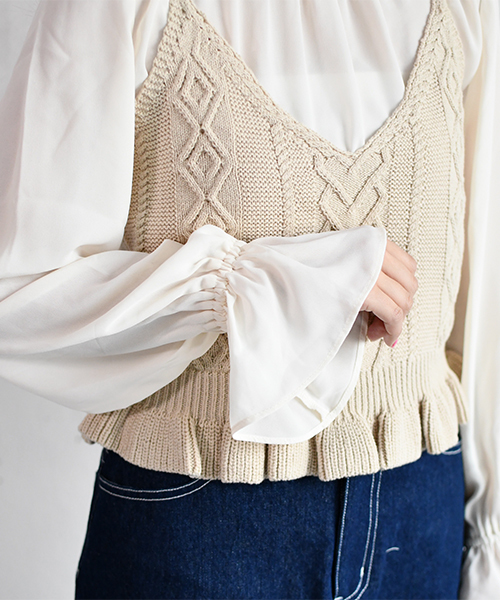 PairPair（ペアペア）の「【ZOZO限定アイテム】ニットビスチェ付きフリルネックブラウス（シャツ/ブラウス・レディース・ベージュ/ラベンダー・FREE）」の12枚目の写真