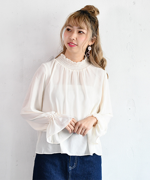 PairPair（ペアペア）の「【ZOZO限定アイテム】ニットビスチェ付きフリルネックブラウス（シャツ/ブラウス・レディース・ベージュ/ラベンダー・FREE）」の15枚目の写真