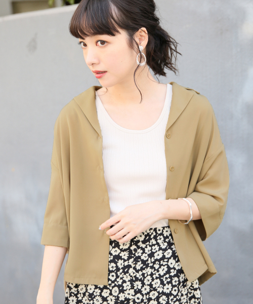 LOWRYS FARM（ローリーズファーム）の「コモンガラシャツＳＳ　833813（シャツ/ブラウス・レディース・アイボリー/ブラック/ベージュ/ネイビー・FREE）」の4枚目の写真