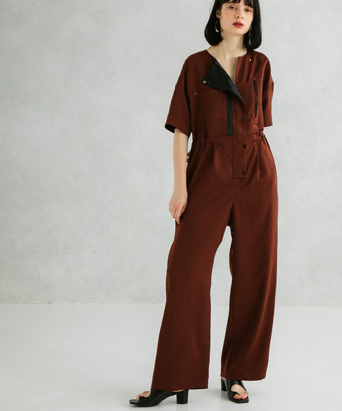 UNITED TOKYO（ユナイテッドトウキョウ）の「デザインスクエアートングサンダル（サンダル・レディース・ブラック/ブラウン・1/2）」の21枚目の写真