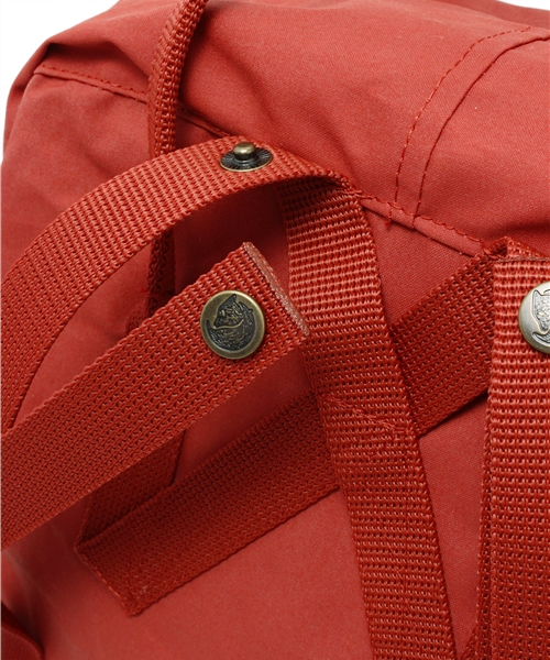 SHIPS（シップス）の「FJALLRAVEN: KANKEN(カンケンバッグ) レッド（バックパック/リュック・メンズ・レッド・ONE SIZE）」の5枚目の写真