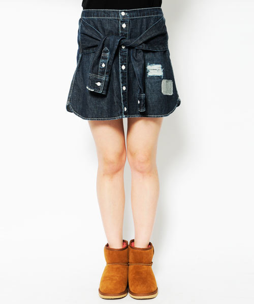 X-girl（エックスガール）の「REPAIRED DENIM SKIRT（デニムスカート・レディース・ライトインディゴブルー/インディゴブルー・1/2）」の2枚目の写真