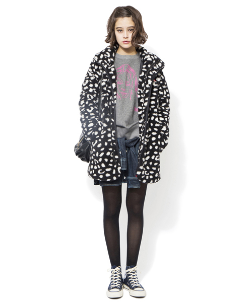 X-girl（エックスガール）の「REPAIRED DENIM SKIRT（デニムスカート・レディース・ライトインディゴブルー/インディゴブルー・1/2）」の9枚目の写真