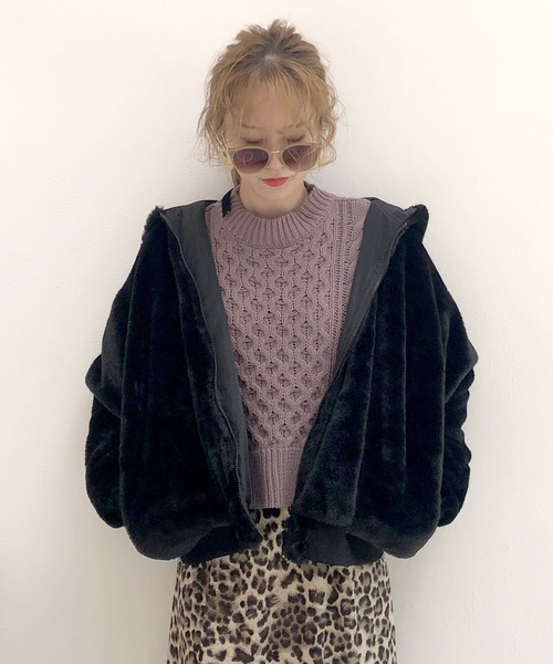 archives（アルシーヴ）の「リバーシブルファーボンバーブルゾン（ブルゾン・レディース・チャコールグレー/ブラック/ベージュ・MEDIUM）」の22枚目の写真