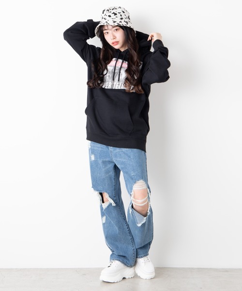 WEGO(ウィゴー)の「WEGO/ガールフォトビッグシルエットプルパーカー(パーカー・メンズ・ホワイト/ブラック/ベージュ/ピンク・SMALL/MEDIUM/LARGE)」の10枚目の写真