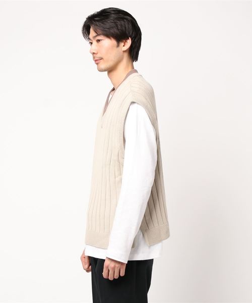 JUNRED(ジュンレッド)の「ライン配色Vネックベスト(ベスト・メンズ・ベージュ/ブルー系その他4・FREE)」の3枚目の写真