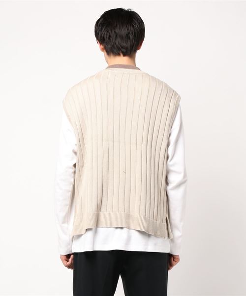 JUNRED(ジュンレッド)の「ライン配色Vネックベスト(ベスト・メンズ・ベージュ/ブルー系その他4・FREE)」の4枚目の写真