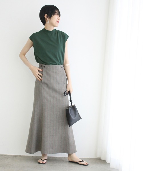 ADAM ET ROPE'（アダムエロペ）の「シルクポリエステルフレンチスリーブプルオーバー（ニット/セーター・レディース・ブラック/グリーン/キナリ・FREE）」の17枚目の写真