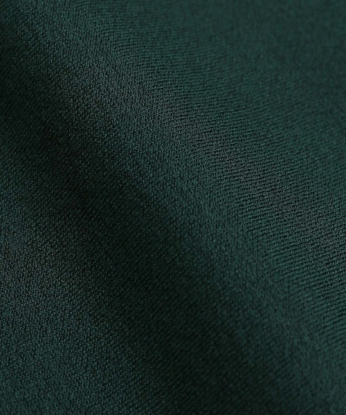 ADAM ET ROPE'（アダムエロペ）の「シルクポリエステルフレンチスリーブプルオーバー（ニット/セーター・レディース・ブラック/グリーン/キナリ・FREE）」の5枚目の写真