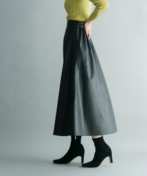 prose verse（プロズヴェール）の「フェイクレザーロングフレアスカート（スカート・レディース・ブラック/グレー/アイボリー/ブラウン・ﾌﾘ-）」の16枚目の写真