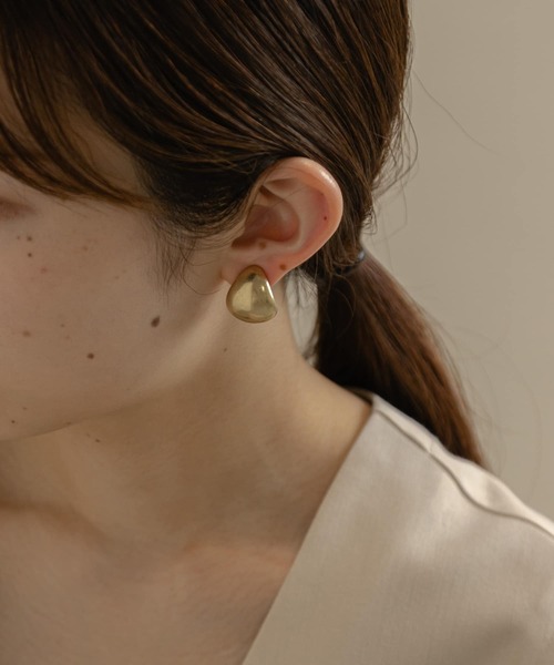 SMELLY（スメリー）の「ワイドプックリイヤリング（イヤリング・レディース・シルバー/ゴールド・-）」の9枚目の写真