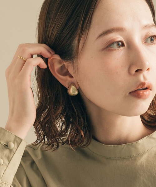 SMELLY（スメリー）の「ワイドプックリイヤリング（イヤリング・レディース・シルバー/ゴールド・-）」の13枚目の写真