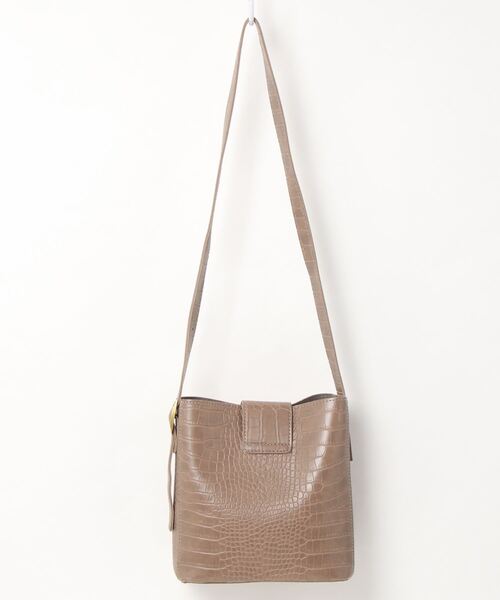 apres jour mignon(アプレジュールミニョン)の「【apresjour mignon×ARIAZ】ポーチ付きバックル型押しショルダーバッグ(ショルダーバッグ・レディース・ブラック/モカ/ダークブラウン・ONESIZE)」の17枚目の写真