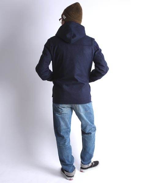 Denime（ドゥニーム）の「MELTON MIDLLE DUFFLE COAT（ダッフルコート・メンズ・ブラック/グレー/ベージュ/ネイビー/ワイン・MEDIUM/LARGE/SMALL）」の19枚目の写真