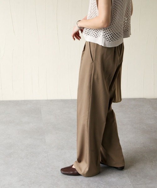 Chillfar（チルファー）の「センタープレスストレートスラックス