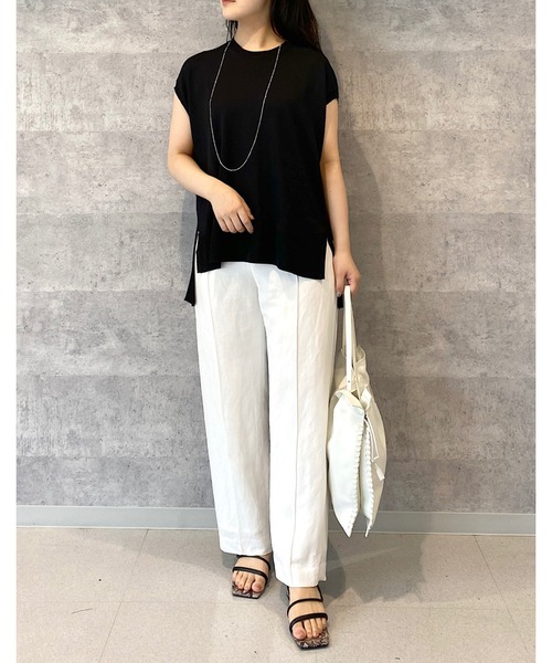 RIVE DROITE（リヴドロワ）の「着回し力UP　クールタッチUVスリットヘムワイドニット（ニット/セーター・レディース・ブラック/オフホワイト/イエロー/グレイッシュベージュ・FREE）」の12枚目の写真