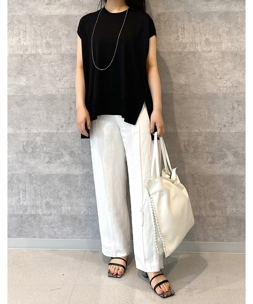 RIVE DROITE（リヴドロワ）の「着回し力UP　クールタッチUVスリットヘムワイドニット（ニット/セーター・レディース・ブラック/オフホワイト/イエロー/グレイッシュベージュ・FREE）」の13枚目の写真