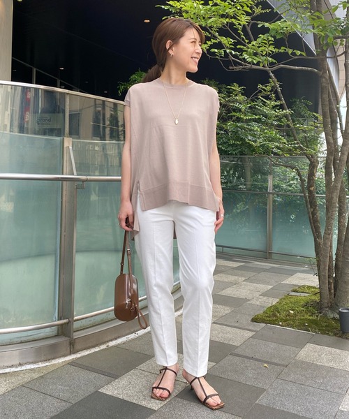 RIVE DROITE（リヴドロワ）の「着回し力UP　クールタッチUVスリットヘムワイドニット（ニット/セーター・レディース・ブラック/オフホワイト/イエロー/グレイッシュベージュ・FREE）」の17枚目の写真