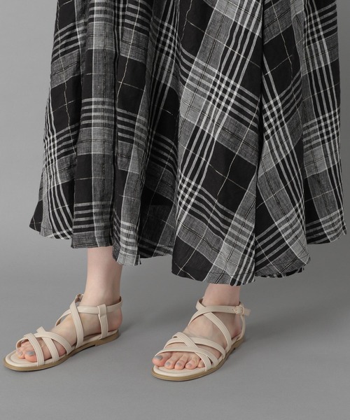 studio CLIP(スタディオクリップ)の「《Natural by studio CLIP》ピンタックロングスカート(スカート・レディース・ブラック/ベージュ/オフホワイト・FREE)」の4枚目の写真