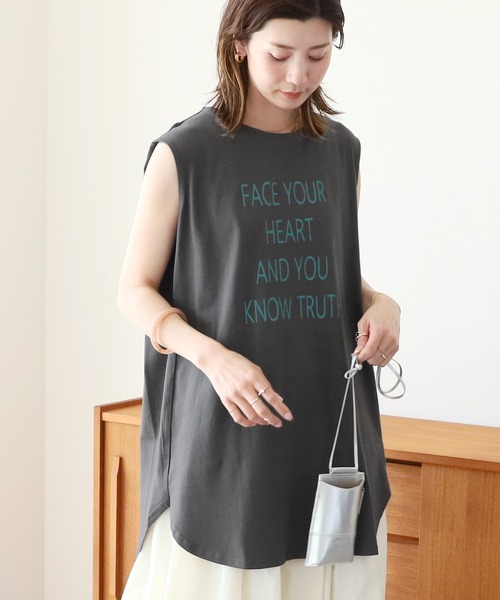 reca（レカ）の「綿100％！シンプルショルダータックノースリーブカットソー（タンクトップ・レディース・ブラック/オフホワイト/グレイッシュベージュ/チャコール/モカ/ワイン/パープル系その他/グリーン/ホワイト系その他/グレー系その他2/グレー系その他/ネイビー・M）」の6枚目の写真