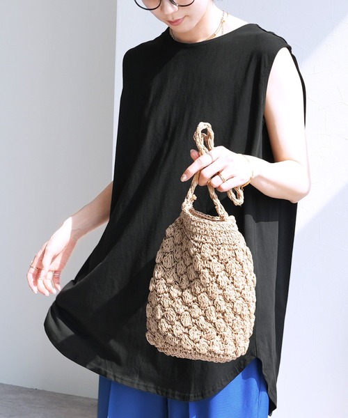 reca（レカ）の「綿100％！シンプルショルダータックノースリーブカットソー（タンクトップ・レディース・ブラック/オフホワイト/グレイッシュベージュ/チャコール/モカ/ワイン/パープル系その他/グリーン/ホワイト系その他/グレー系その他2/グレー系その他/ネイビー・M）」の18枚目の写真