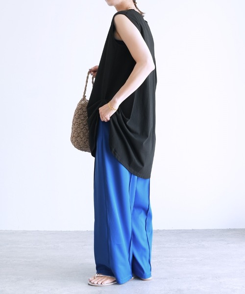 reca（レカ）の「綿100％！シンプルショルダータックノースリーブカットソー（タンクトップ・レディース・ブラック/オフホワイト/グレイッシュベージュ/チャコール/モカ/ワイン/パープル系その他/グリーン/ホワイト系その他/グレー系その他2/グレー系その他/ネイビー・M）」の19枚目の写真