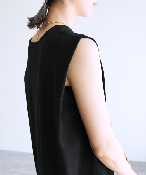 reca（レカ）の「綿100％！シンプルショルダータックノースリーブカットソー（タンクトップ・レディース・ブラック/オフホワイト/グレイッシュベージュ/チャコール/モカ/ワイン/パープル系その他/グリーン/ホワイト系その他/グレー系その他2/グレー系その他/ネイビー・M）」の22枚目の写真