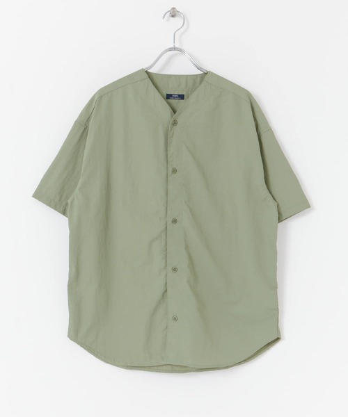 ITEMS URBANRESEARCH（アイテムズ アーバンリサーチ）の「ナイロンノーカラー半袖シャツ（シャツ/ブラウス・メンズ・ブラック/ベージュ/カーキ・MEDIUM/LARGE）」の22枚目の写真