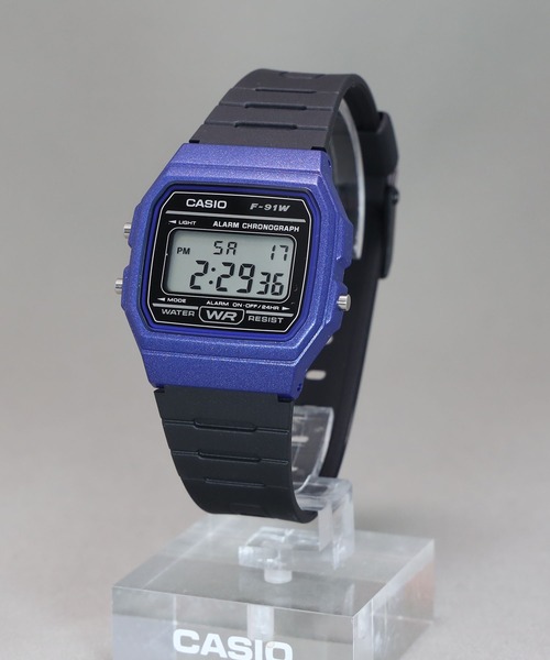 CASIO(カシオ)の「CASIO Collection / F-91WM-2AJH(デジタル腕時計・メンズ・ブルー・FREE)」の2枚目の写真