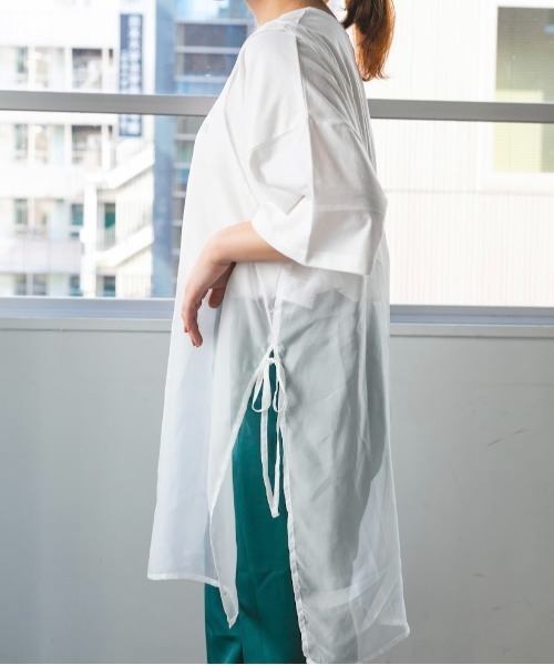 nemne store(ネンネストア)の「サイドリボンシアーベストワンピ(チュニック・レディース・オフホワイト/モカ・フリー)」の17枚目の写真