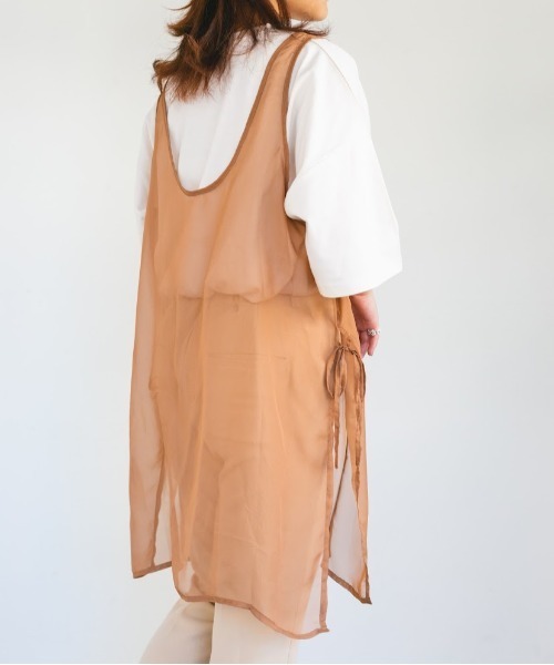 nemne store(ネンネストア)の「サイドリボンシアーベストワンピ(チュニック・レディース・オフホワイト/モカ・フリー)」の7枚目の写真