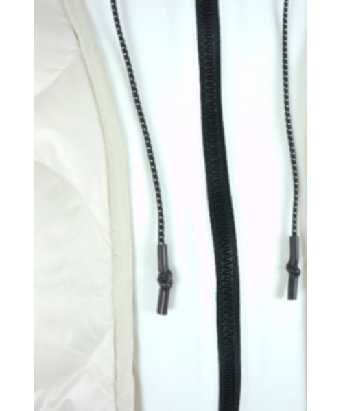 AULA AILA（アウラアイラ）の「キルティングダウンフードブルゾン（ダウンジャケット/コート・レディース・ブラック/グレー/アイボリー・0）」の4枚目の写真