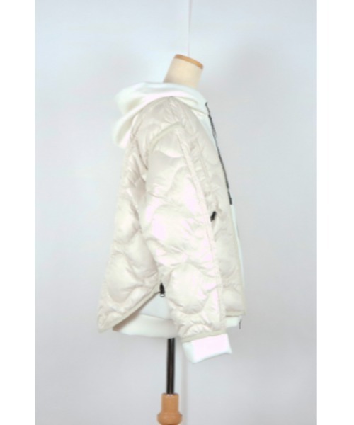 AULA AILA（アウラアイラ）の「キルティングダウンフードブルゾン（ダウンジャケット/コート・レディース・ブラック/グレー/アイボリー・0）」の7枚目の写真