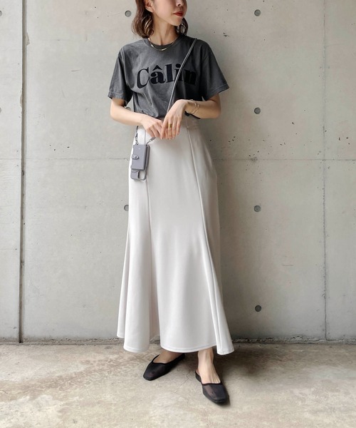 CAPRICIEUX LE'MAGE（カプリシューレマージュ）の「ピグメントロゴＴシャツ（Tシャツ/カットソー・レディース・ブラック/ホワイト・FREE）」の4枚目の写真