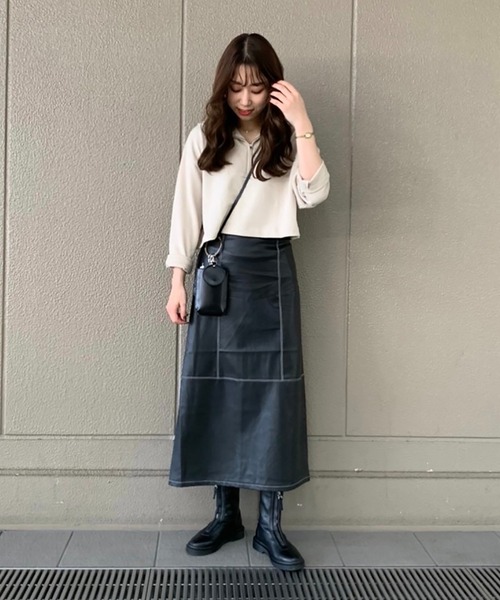 FREE'S MART（フリーズマート）の「◆配色ステッチフェイクレザーAラインスカート（スカート・レディース・ブラック/ベージュ/カーキ・FREE）」の12枚目の写真